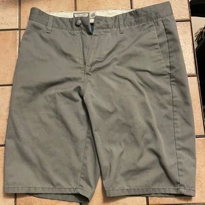 Volcom men’s size 30 shorts